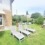 Villa Le Statue